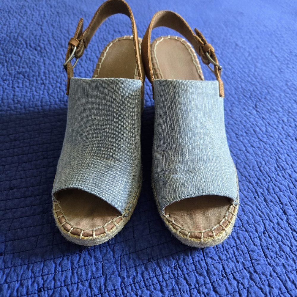 Tom's esparellda shoe size 8.5